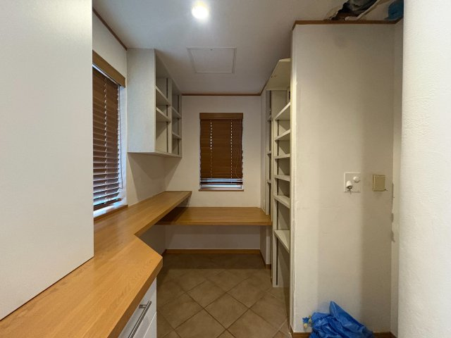 西生田一丁目戸建の内装