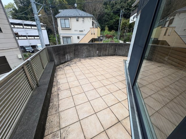 西生田一丁目戸建のバルコニー