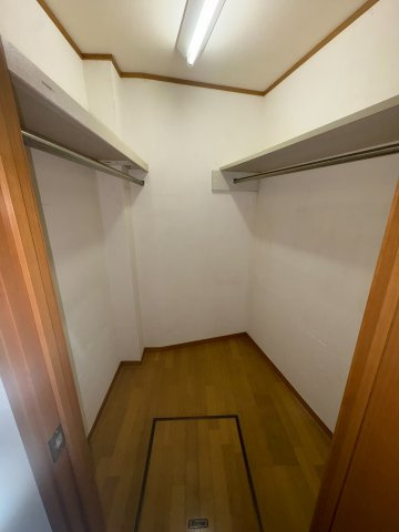 西生田一丁目戸建の収納