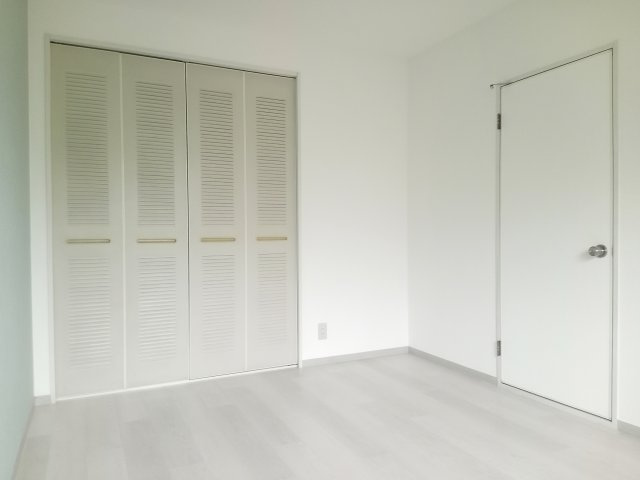 グランシャリオの洋室