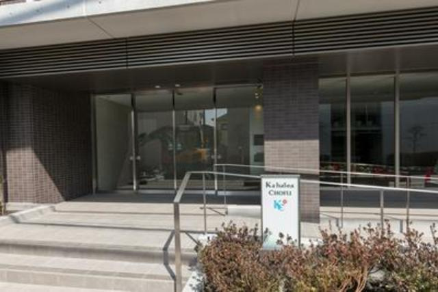 調布市飛田給１丁目の賃貸マンションのエントランス