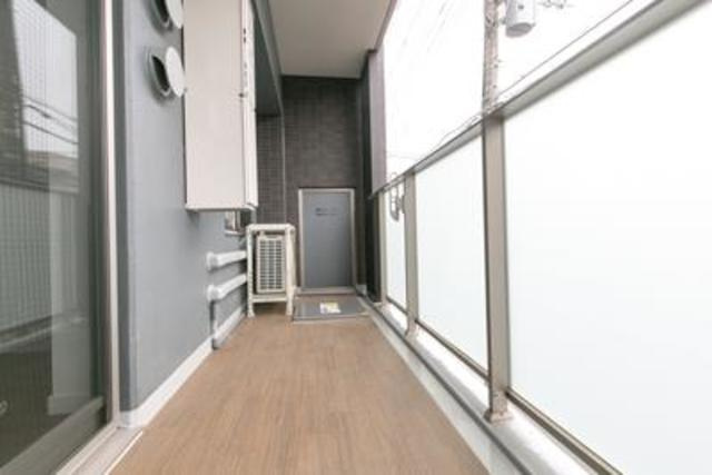 調布市飛田給１丁目の賃貸マンションのバルコニー|※写真は同タイプ住戸です。
