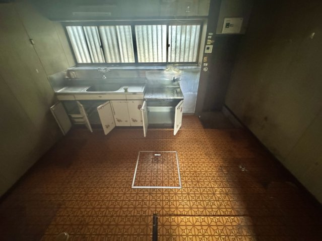 牛久市岡見町中古戸建のキッチン