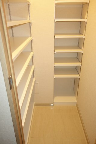 ミレーネ滝野川の収納