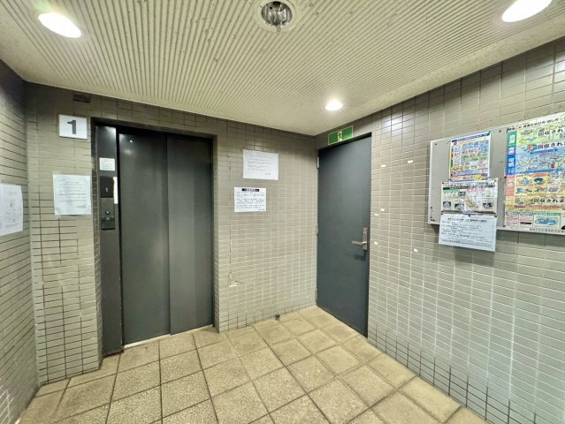 サテライト宮下のエントランス