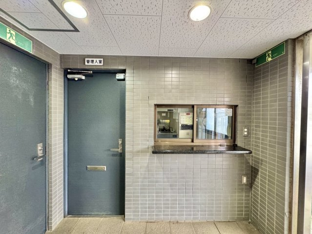 サテライト宮下の受付