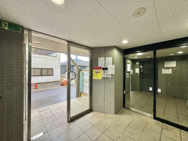 サテライト宮下のエントランス