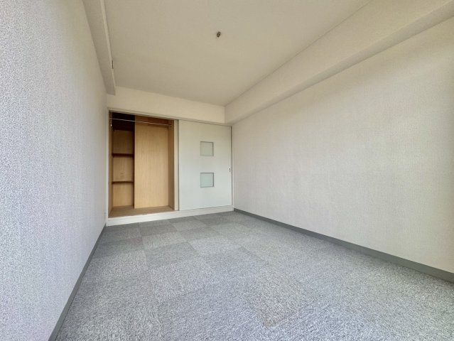 サテライト宮下の洋室