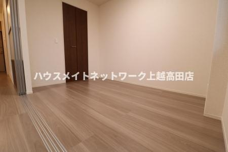 レフィナード Ａの洋室|洋室
