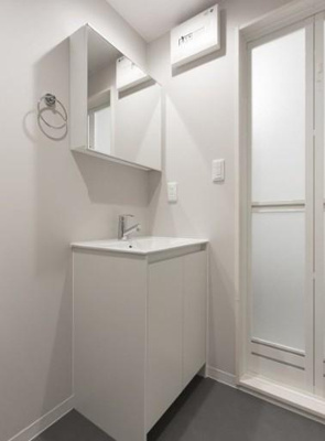 【洗面所】 | ユアーズ箱崎 | シンプルで使いやすい洗面台です！