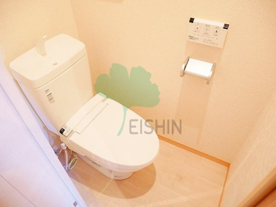 【トイレ】 | サヴォイクラウドスケープ | 清潔感のあるトイレです。