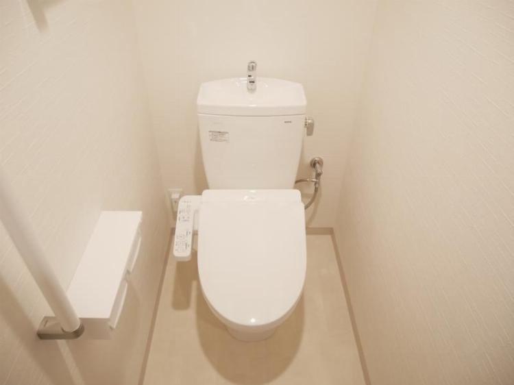 Eteruno(エテルノ)のトイレ|清潔感のあるトイレです。