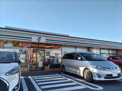 セブンイレブン 越谷東大沢２丁目店まで500ｍ