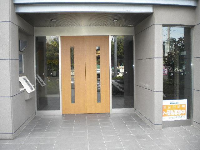 オーキッドスクエアのエントランス