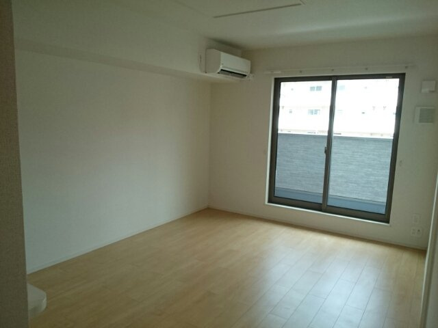 レディーバードⅡの居間・リビング