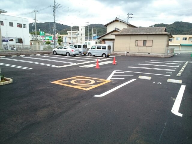 レディーバードⅡの駐車場