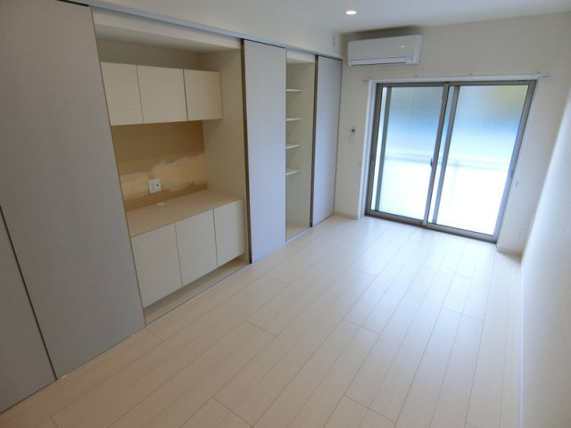 リブリ・ラシーナⅢの居間・リビング