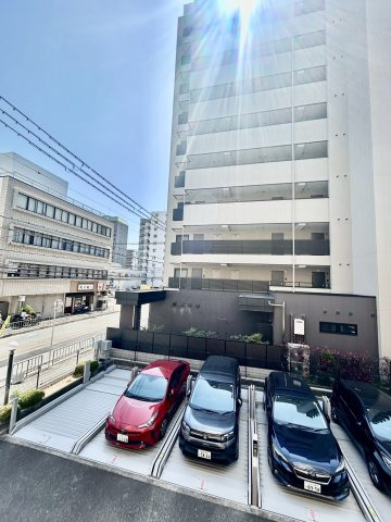 ビーバ江坂の玄関