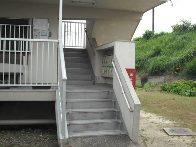 【エントランス】 | ビレッジハウス上条3号棟