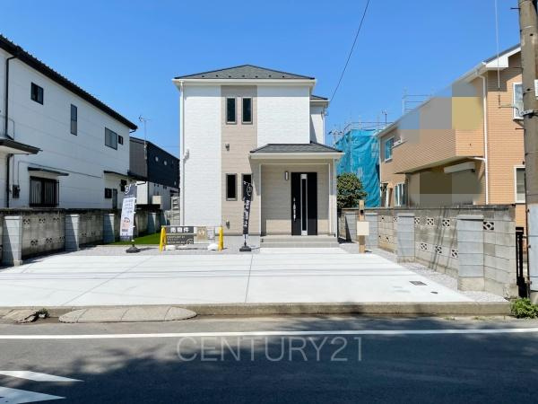 前橋市朝日が丘町A号棟の前面道路含む現地写真|並列駐車可能な駐車場
