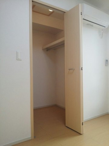 グランシャレー春日の収納