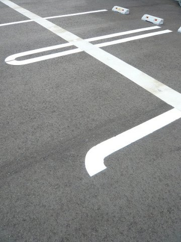 アモーレの駐車場