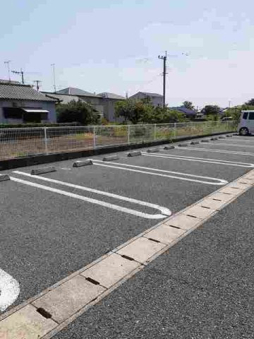 Ｋ・Ｒ・Ｋ　Ｐｒｅｓｓｏ　Ｂの駐車場