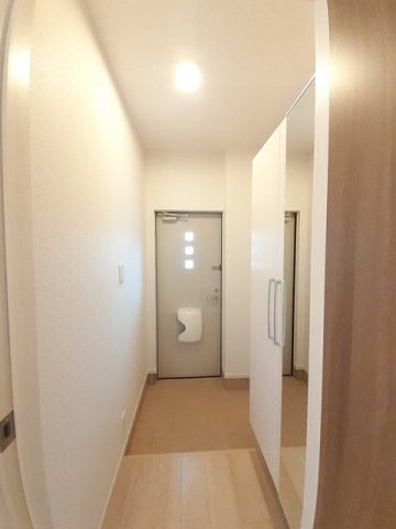 プラシード西寺Ｂの玄関