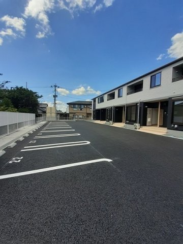 プラシード西寺Ｂの駐車場