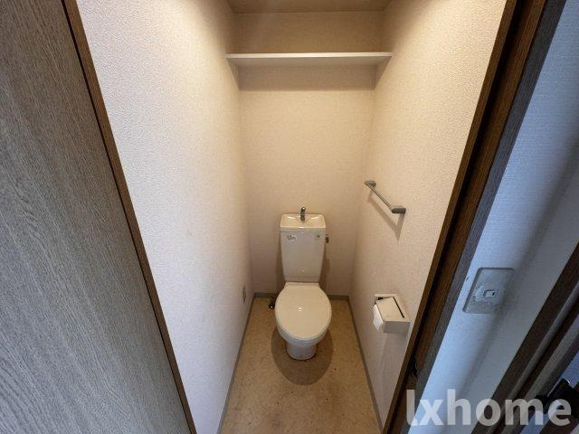 カーサブリランテのトイレ|落ち着いた色調のトイレです