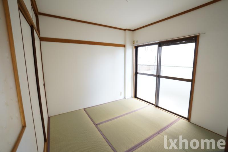 佐藤第3マンションの和室|和室がひろがる居住スペース