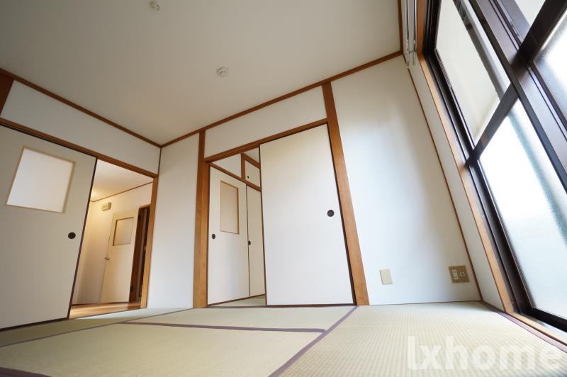 佐藤第3マンションの居間・リビング|ゆったり過ごせる居間です