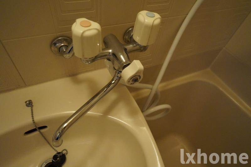 佐藤第3マンションの浴室|コンパクトで使いやすいお風呂です