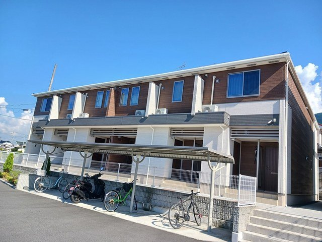 サンリット四国中央　Ａの外観