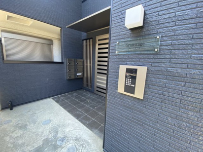 【エントランス】 | グランステージ