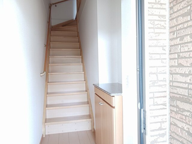 エクセレント　大美野の玄関