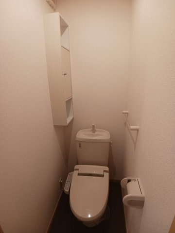 レーベン　スクエア　Ⅱ号館のトイレ|落ち着いたトイレです