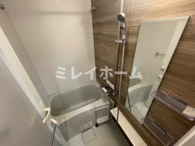 ドゥーエ梅屋敷の浴室