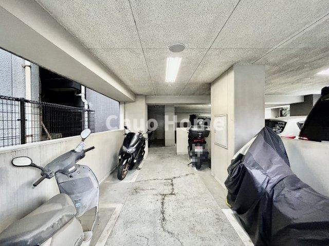 東向島ダイヤモンドマンションの駐車場|【バイク置場】最新の空き状況や費用などの詳細は担当スタッフまでお問い合わせください。