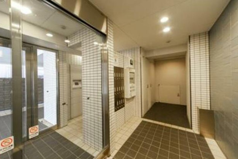 【エントランス】