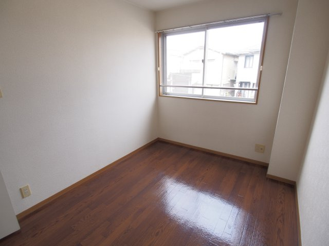 タウンヒルズNの洋室