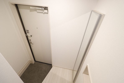 【玄関】 | ポラリス小頭町 677