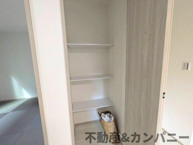 枝松二丁目の新築のおうち　松山市枝松二丁目新築戸建の収納|小物を収納するのに便利です