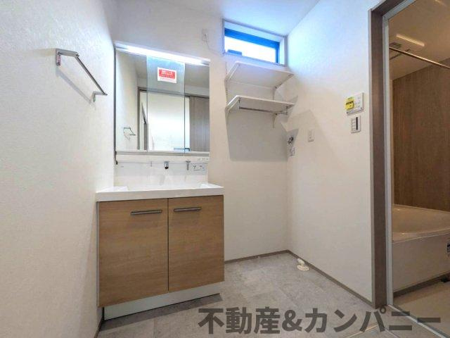 枝松二丁目の新築のおうち　松山市枝松二丁目新築戸建の独立洗面台|独立洗面台です