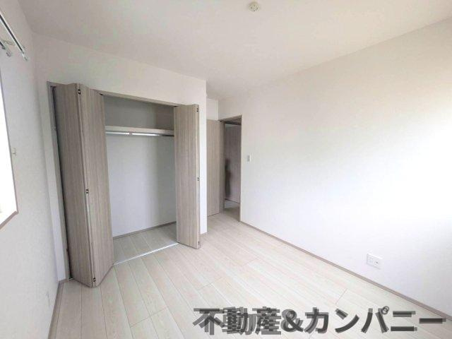 枝松二丁目の新築のおうち　松山市枝松二丁目新築戸建の洋室|ゆったりした洋室です