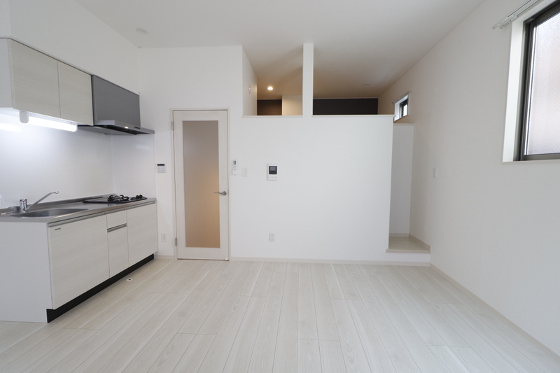 ポラリス小頭町の居間・リビング|ゆったりとした居間です