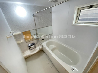 【浴室】 | リサイア Ｃ棟 | ※同物件他部屋写真