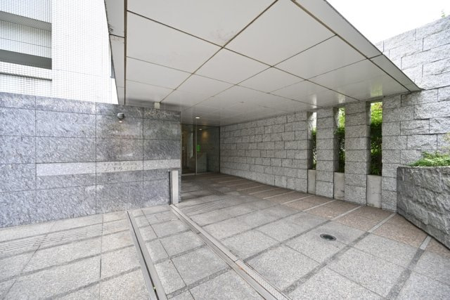 品川Ｖタワーのエントランス