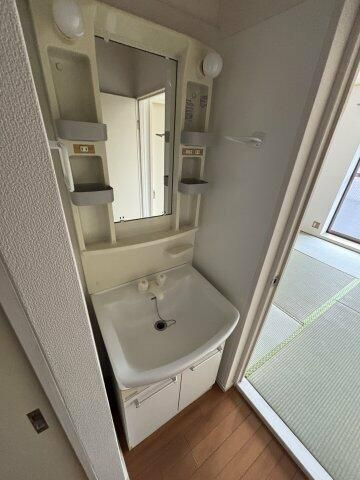 ビューハイム・コヤナギ・岡村の洗面所