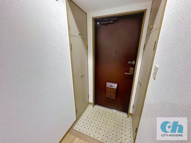 タウンプラザ戸越 402号室の玄関